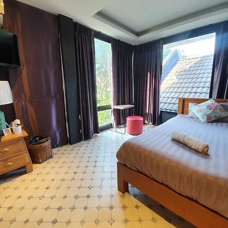 Baan Wualamphong บ้านวัวลำพอง Banguecoque Quarto foto