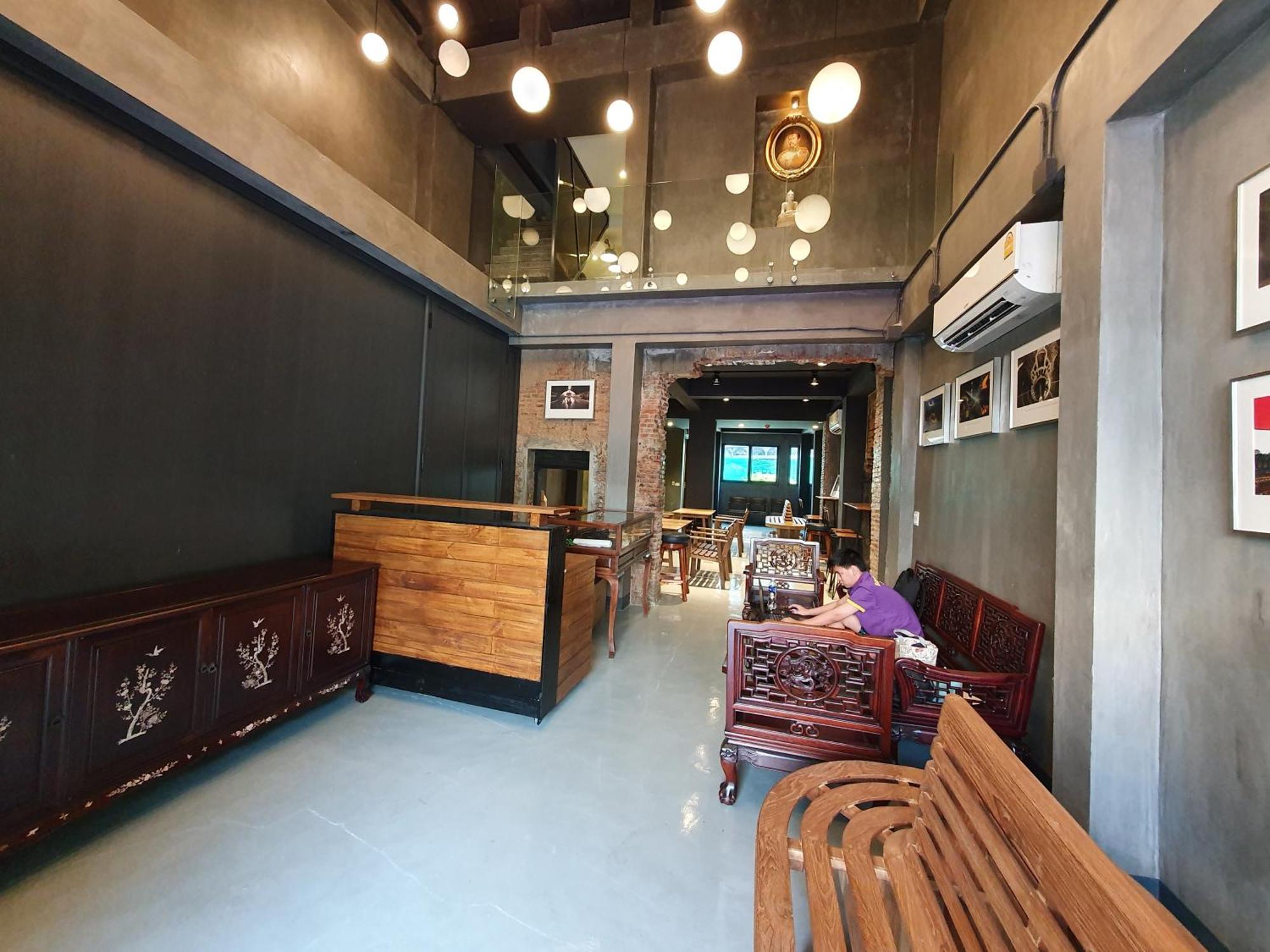 Baan Wualamphong บ้านวัวลำพอง Banguecoque Exterior foto