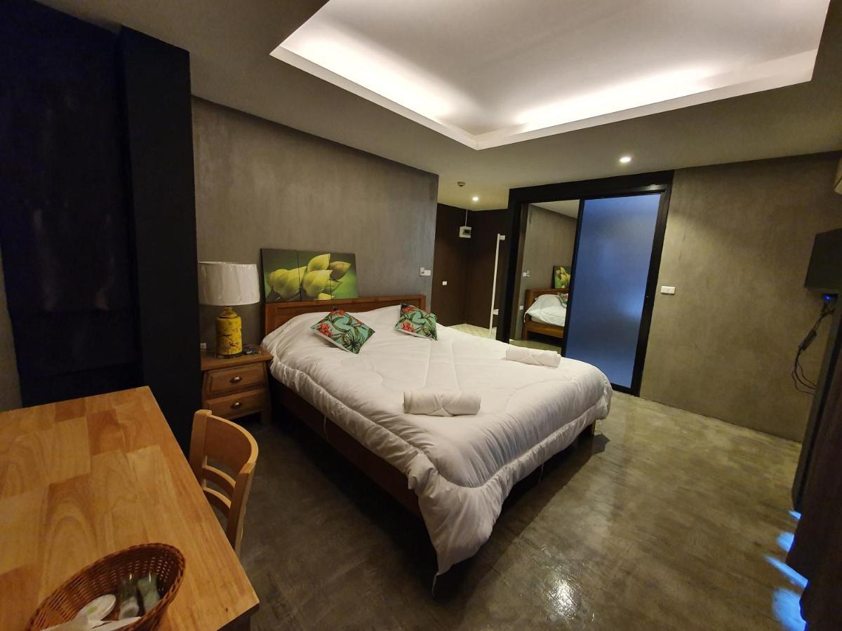 Baan Wualamphong บ้านวัวลำพอง Banguecoque Exterior foto
