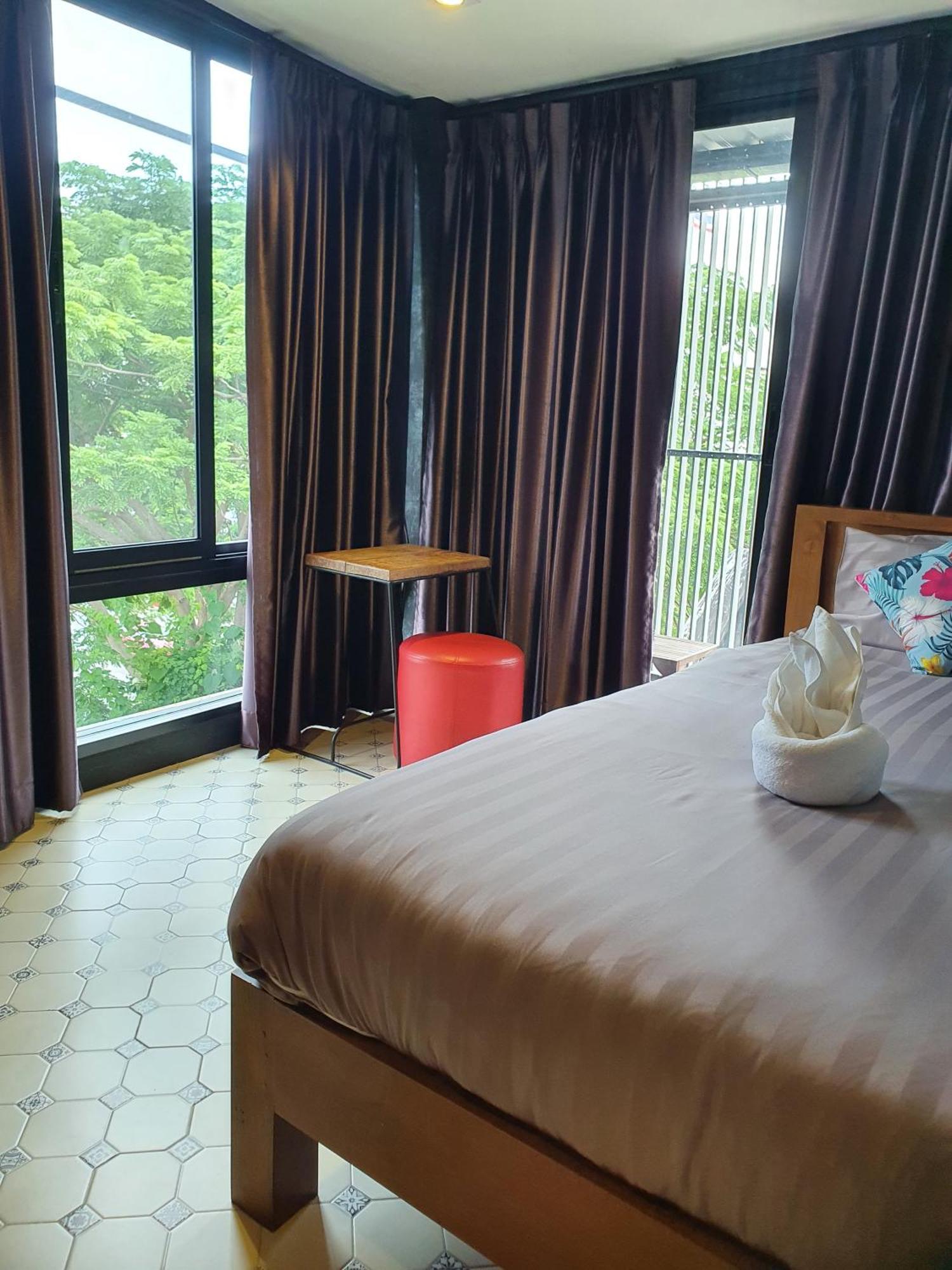 Baan Wualamphong บ้านวัวลำพอง Banguecoque Exterior foto